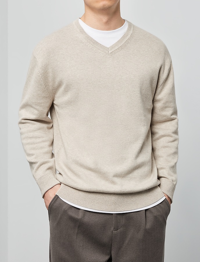 Hans V-neck knit