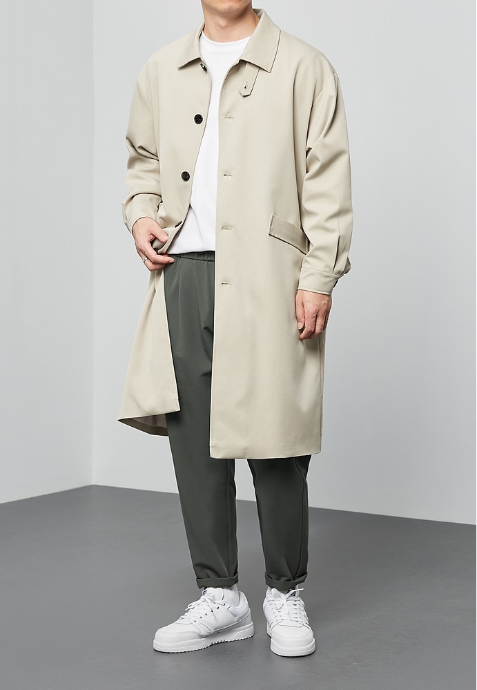 Austra ecru trenchcoat