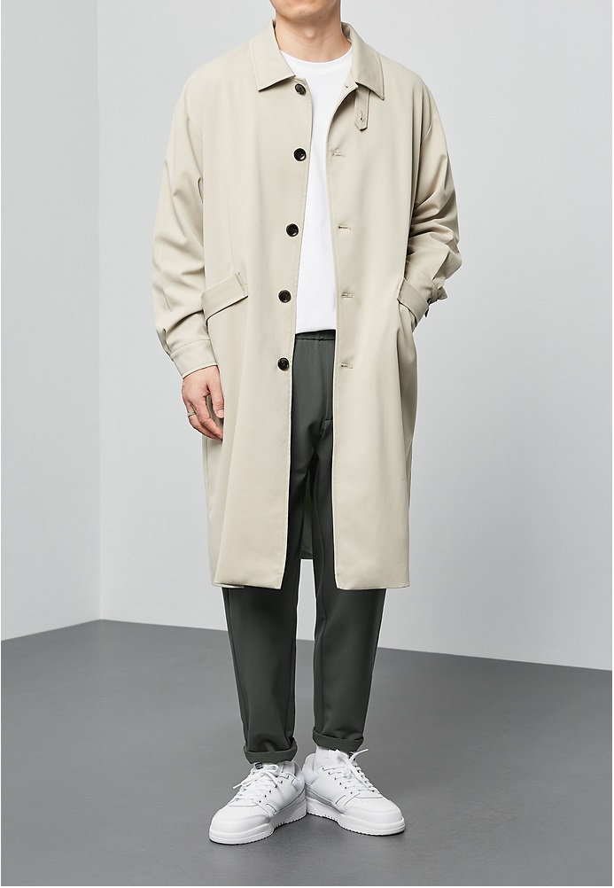 Austra ecru trenchcoat