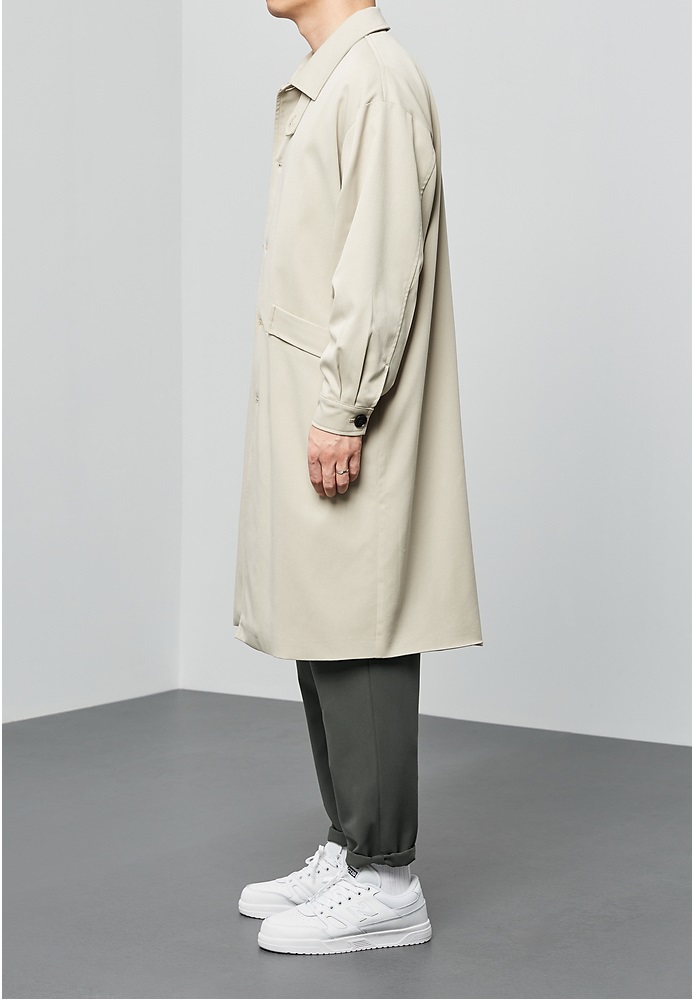 Austra ecru trenchcoat