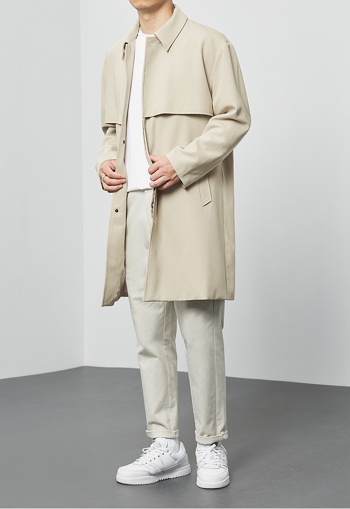 Austra2 ecru trenchcoat